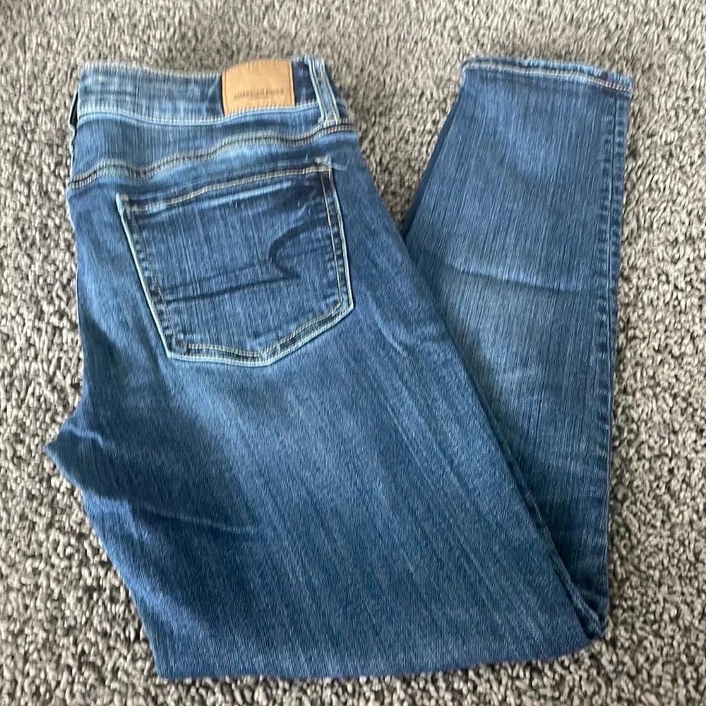 American Eagle Jegging Dark Wash Jeans EUC (Excellent Used Condition) Size 8S - Picture 2 of 4